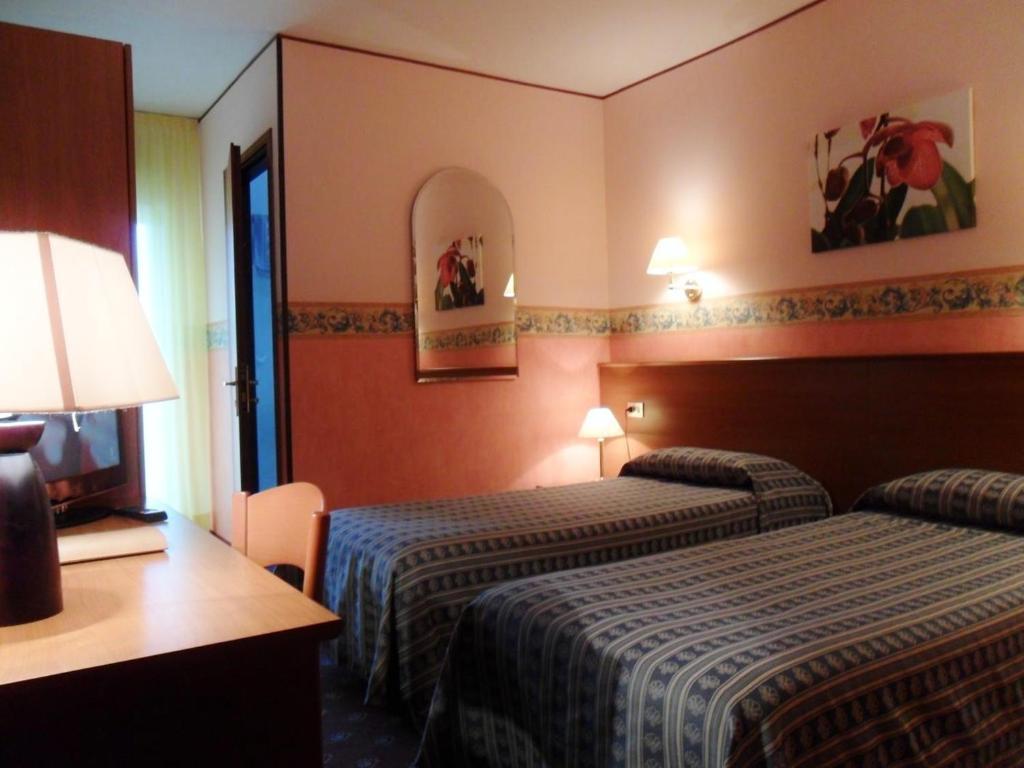 Hotel Natisone San Pietro al Natisone Habitación foto